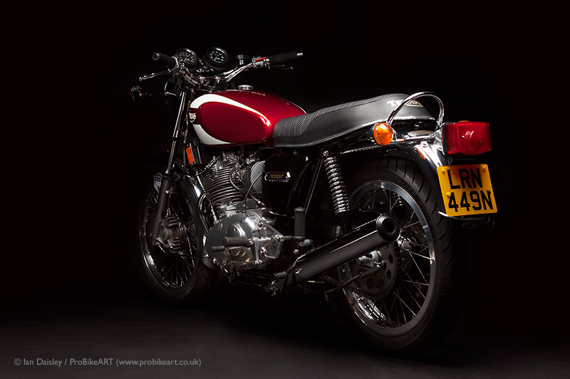 triumph trident bike