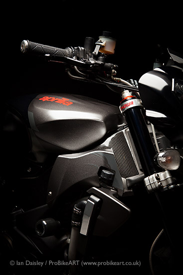 Aprillia Tuono 1000