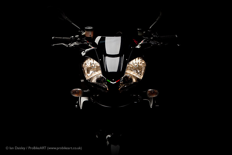 Aprillia Tuono 1000