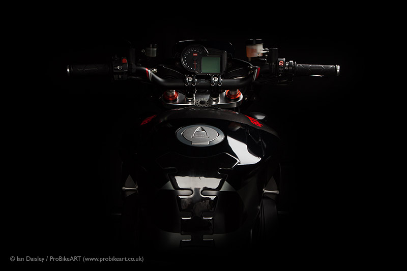 Aprillia Tuono 1000