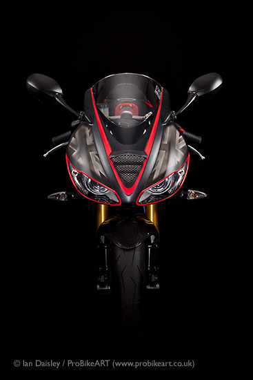 Triumph Daytona 675 R Dark