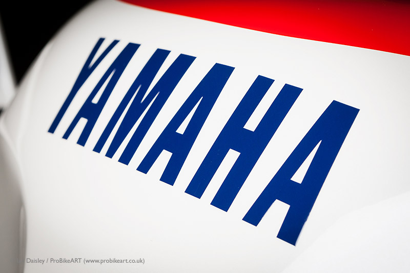 Yamaha 750 FZR-R OWO1