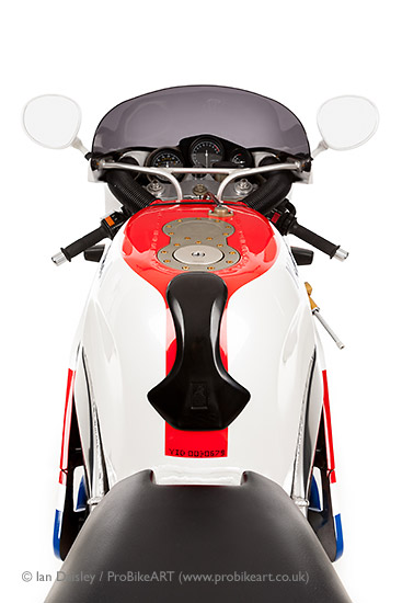 Yamaha 750 FZR-R OWO1