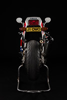 Yamaha 750 FZR-R OWO1
