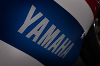 Yamaha 750 FZR-R OWO1